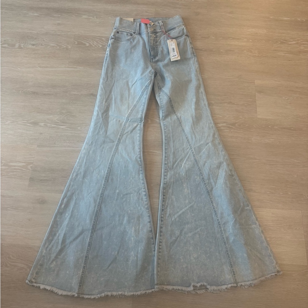 Alice + Olivia Light Blue Denim Jeans